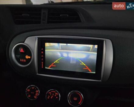 Білий Тойота Яріс, об'ємом двигуна 1.33 л та пробігом 103 тис. км за 8800 $, фото 10 на Automoto.ua