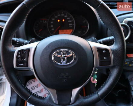 Белый Тойота Ярис, объемом двигателя 1.33 л и пробегом 96 тыс. км за 12400 $, фото 18 на Automoto.ua