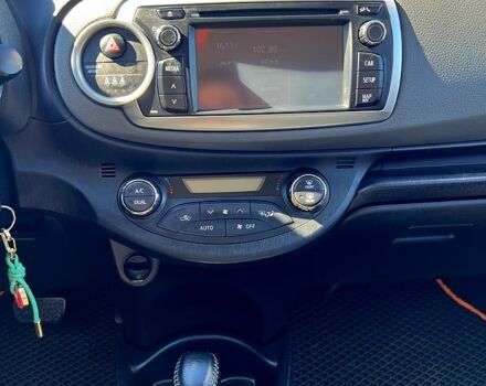 Белый Тойота Ярис, объемом двигателя 1.3 л и пробегом 96 тыс. км за 11700 $, фото 7 на Automoto.ua