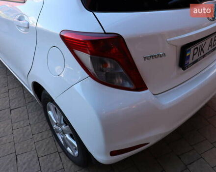 Белый Тойота Ярис, объемом двигателя 1.33 л и пробегом 96 тыс. км за 12400 $, фото 9 на Automoto.ua