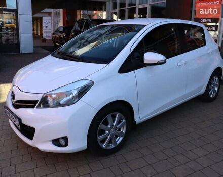 Белый Тойота Ярис, объемом двигателя 1.33 л и пробегом 96 тыс. км за 12400 $, фото 1 на Automoto.ua