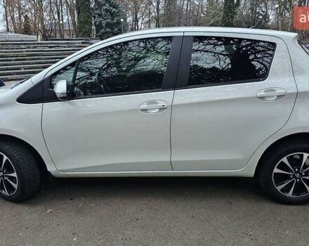 Белый Тойота Ярис, объемом двигателя 1.33 л и пробегом 60 тыс. км за 13000 $, фото 6 на Automoto.ua