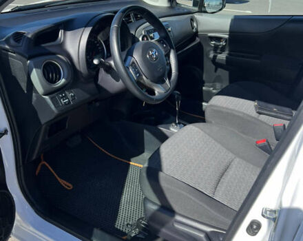 Белый Тойота Ярис, объемом двигателя 1.3 л и пробегом 96 тыс. км за 11700 $, фото 9 на Automoto.ua