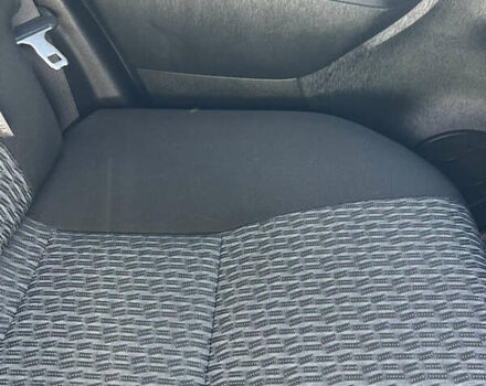 Белый Тойота Ярис, объемом двигателя 1.3 л и пробегом 96 тыс. км за 11700 $, фото 17 на Automoto.ua