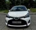 Белый Тойота Ярис, объемом двигателя 1.5 л и пробегом 149 тыс. км за 11200 $, фото 1 на Automoto.ua