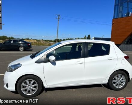 Белый Тойота Ярис, объемом двигателя 1.3 л и пробегом 96 тыс. км за 11700 $, фото 3 на Automoto.ua