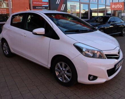 Белый Тойота Ярис, объемом двигателя 1.33 л и пробегом 96 тыс. км за 12400 $, фото 7 на Automoto.ua