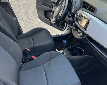 Белый Тойота Ярис, объемом двигателя 1.5 л и пробегом 155 тыс. км за 11700 $, фото 17 на Automoto.ua