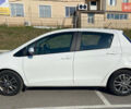 Белый Тойота Ярис, объемом двигателя 1 л и пробегом 94 тыс. км за 8000 $, фото 1 на Automoto.ua