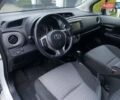 Білий Тойота Яріс, об'ємом двигуна 1.33 л та пробігом 64 тис. км за 13500 $, фото 9 на Automoto.ua