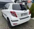 Білий Тойота Яріс, об'ємом двигуна 1.33 л та пробігом 64 тис. км за 13500 $, фото 4 на Automoto.ua