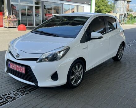 Белый Тойота Ярис, объемом двигателя 1.5 л и пробегом 155 тыс. км за 11700 $, фото 2 на Automoto.ua