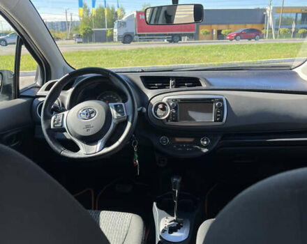 Белый Тойота Ярис, объемом двигателя 1.3 л и пробегом 96 тыс. км за 11700 $, фото 15 на Automoto.ua