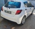 Белый Тойота Ярис, объемом двигателя 1.33 л и пробегом 244 тыс. км за 7000 $, фото 9 на Automoto.ua
