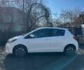 Белый Тойота Ярис, объемом двигателя 1 л и пробегом 227 тыс. км за 8400 $, фото 15 на Automoto.ua
