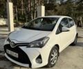 Белый Тойота Ярис, объемом двигателя 1.3 л и пробегом 156 тыс. км за 11000 $, фото 2 на Automoto.ua