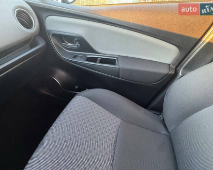 Білий Тойота Яріс, об'ємом двигуна 1.33 л та пробігом 75 тис. км за 11300 $, фото 21 на Automoto.ua