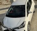 Белый Тойота Ярис, объемом двигателя 1.3 л и пробегом 156 тыс. км за 11000 $, фото 1 на Automoto.ua