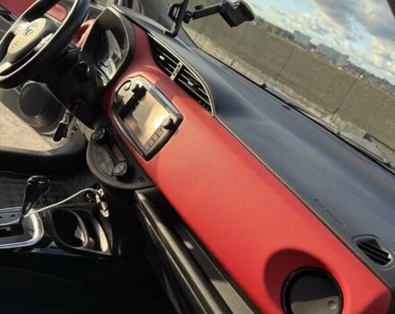 Белый Тойота Ярис, объемом двигателя 1.3 л и пробегом 156 тыс. км за 11000 $, фото 23 на Automoto.ua