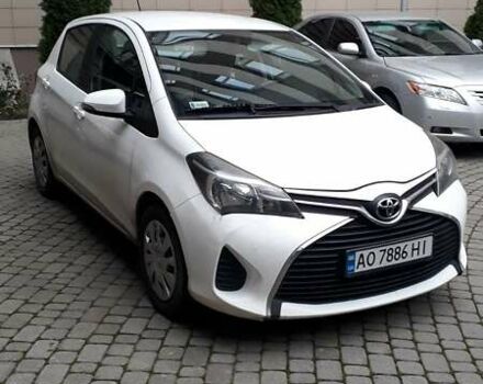 Білий Тойота Яріс, об'ємом двигуна 1 л та пробігом 120 тис. км за 7800 $, фото 1 на Automoto.ua