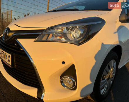 Білий Тойота Яріс, об'ємом двигуна 1.33 л та пробігом 75 тис. км за 11300 $, фото 11 на Automoto.ua