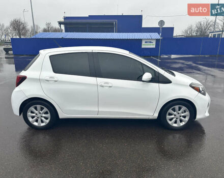 Білий Тойота Яріс, об'ємом двигуна 1.5 л та пробігом 119 тис. км за 10500 $, фото 4 на Automoto.ua