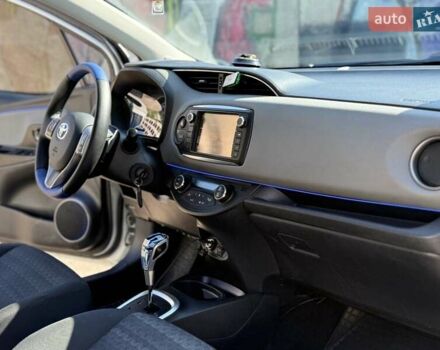 Білий Тойота Яріс, об'ємом двигуна 1.3 л та пробігом 148 тис. км за 11800 $, фото 18 на Automoto.ua