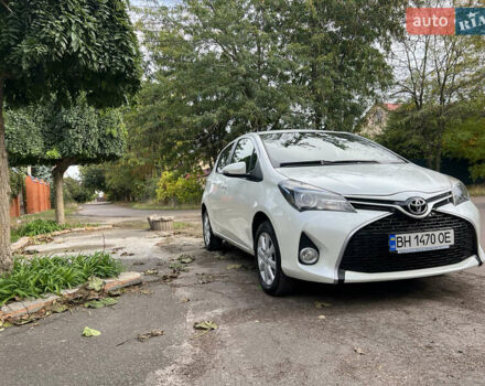 Белый Тойота Ярис, объемом двигателя 1.33 л и пробегом 92 тыс. км за 13600 $, фото 1 на Automoto.ua