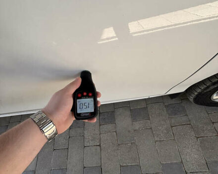 Белый Тойота Ярис, объемом двигателя 1 л и пробегом 68 тыс. км за 9200 $, фото 8 на Automoto.ua