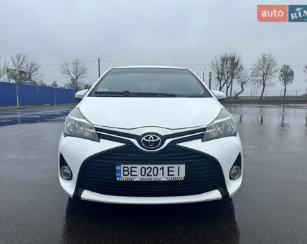 Білий Тойота Яріс, об'ємом двигуна 1.5 л та пробігом 119 тис. км за 10500 $, фото 3 на Automoto.ua