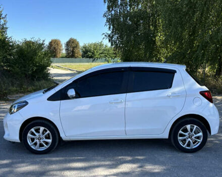 Белый Тойота Ярис, объемом двигателя 1 л и пробегом 68 тыс. км за 9200 $, фото 27 на Automoto.ua