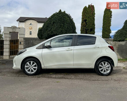Белый Тойота Ярис, объемом двигателя 1.33 л и пробегом 92 тыс. км за 13600 $, фото 4 на Automoto.ua