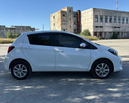 Белый Тойота Ярис, объемом двигателя 1 л и пробегом 68 тыс. км за 9200 $, фото 23 на Automoto.ua