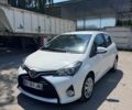 Белый Тойота Ярис, объемом двигателя 0 л и пробегом 217 тыс. км за 11000 $, фото 1 на Automoto.ua