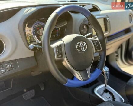 Білий Тойота Яріс, об'ємом двигуна 1.3 л та пробігом 148 тис. км за 11800 $, фото 15 на Automoto.ua