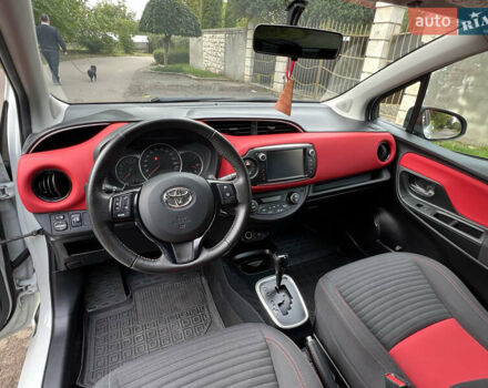 Белый Тойота Ярис, объемом двигателя 1.33 л и пробегом 92 тыс. км за 13600 $, фото 16 на Automoto.ua