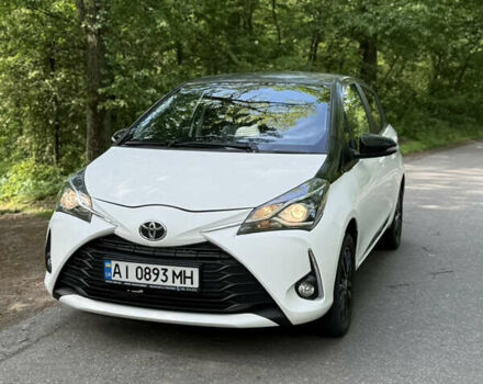 Білий Тойота Яріс, об'ємом двигуна 1.5 л та пробігом 47 тис. км за 12500 $, фото 1 на Automoto.ua
