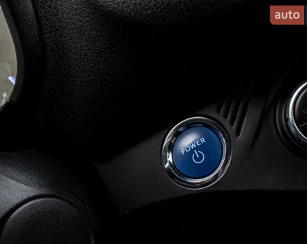 Белый Тойота Ярис, объемом двигателя 1.5 л и пробегом 112 тыс. км за 14900 $, фото 48 на Automoto.ua