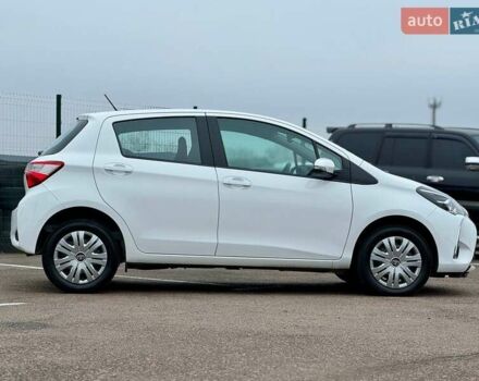 Белый Тойота Ярис, объемом двигателя 1.5 л и пробегом 52 тыс. км за 15400 $, фото 9 на Automoto.ua