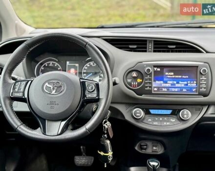 Белый Тойота Ярис, объемом двигателя 1.5 л и пробегом 52 тыс. км за 15400 $, фото 31 на Automoto.ua