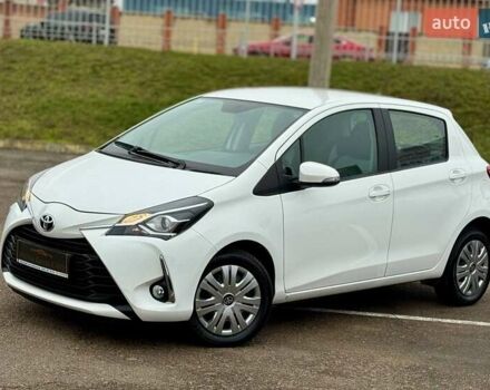 Белый Тойота Ярис, объемом двигателя 1.5 л и пробегом 52 тыс. км за 15400 $, фото 5 на Automoto.ua