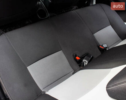 Белый Тойота Ярис, объемом двигателя 1.5 л и пробегом 112 тыс. км за 14900 $, фото 35 на Automoto.ua