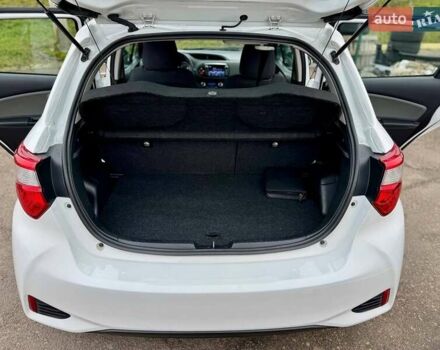 Белый Тойота Ярис, объемом двигателя 1.5 л и пробегом 52 тыс. км за 15400 $, фото 24 на Automoto.ua