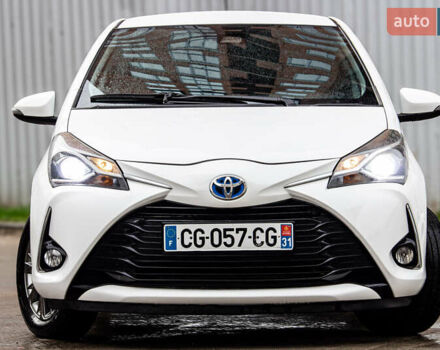 Белый Тойота Ярис, объемом двигателя 1.5 л и пробегом 112 тыс. км за 14900 $, фото 7 на Automoto.ua