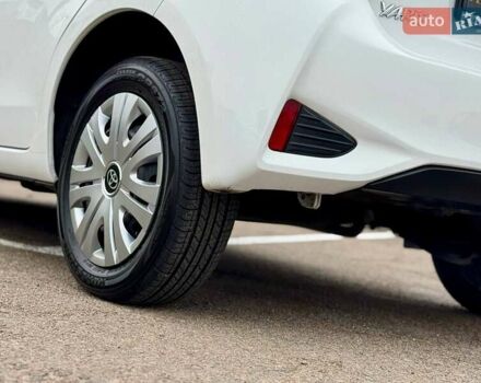 Белый Тойота Ярис, объемом двигателя 1.5 л и пробегом 52 тыс. км за 15400 $, фото 18 на Automoto.ua