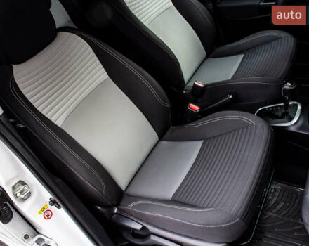 Белый Тойота Ярис, объемом двигателя 1.5 л и пробегом 112 тыс. км за 14900 $, фото 34 на Automoto.ua