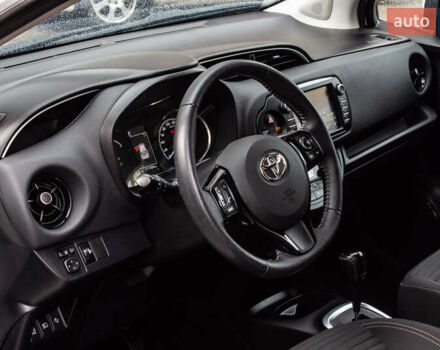 Белый Тойота Ярис, объемом двигателя 1.5 л и пробегом 112 тыс. км за 14900 $, фото 42 на Automoto.ua