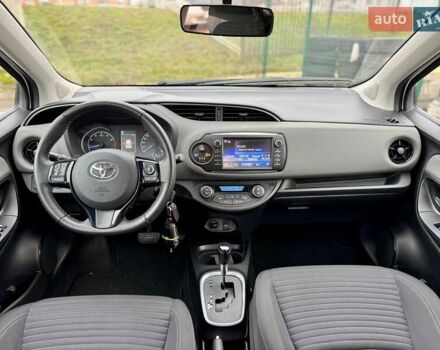 Белый Тойота Ярис, объемом двигателя 1.5 л и пробегом 52 тыс. км за 15400 $, фото 30 на Automoto.ua