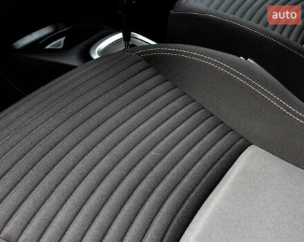 Белый Тойота Ярис, объемом двигателя 1.5 л и пробегом 112 тыс. км за 14900 $, фото 32 на Automoto.ua