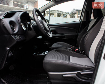 Белый Тойота Ярис, объемом двигателя 1.5 л и пробегом 112 тыс. км за 14900 $, фото 28 на Automoto.ua